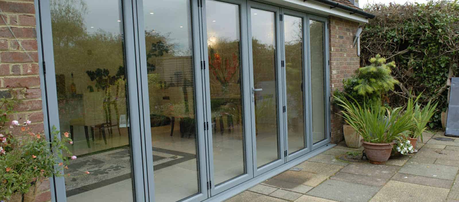 aluminium bi-fold doors reading