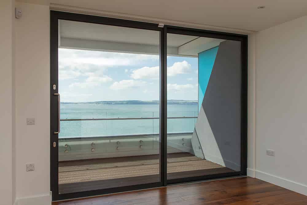 aluminium patio door reading