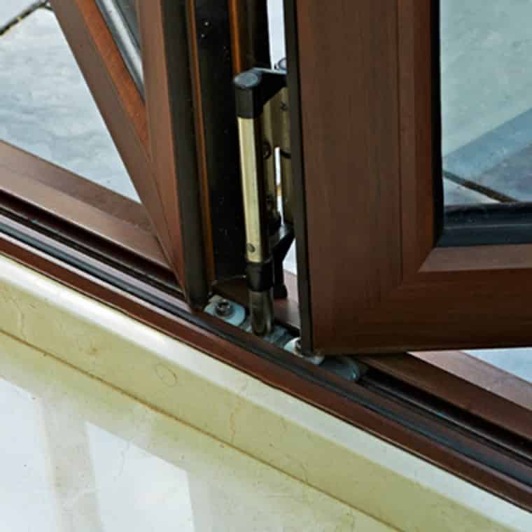 aluminium bi-fold doors reading