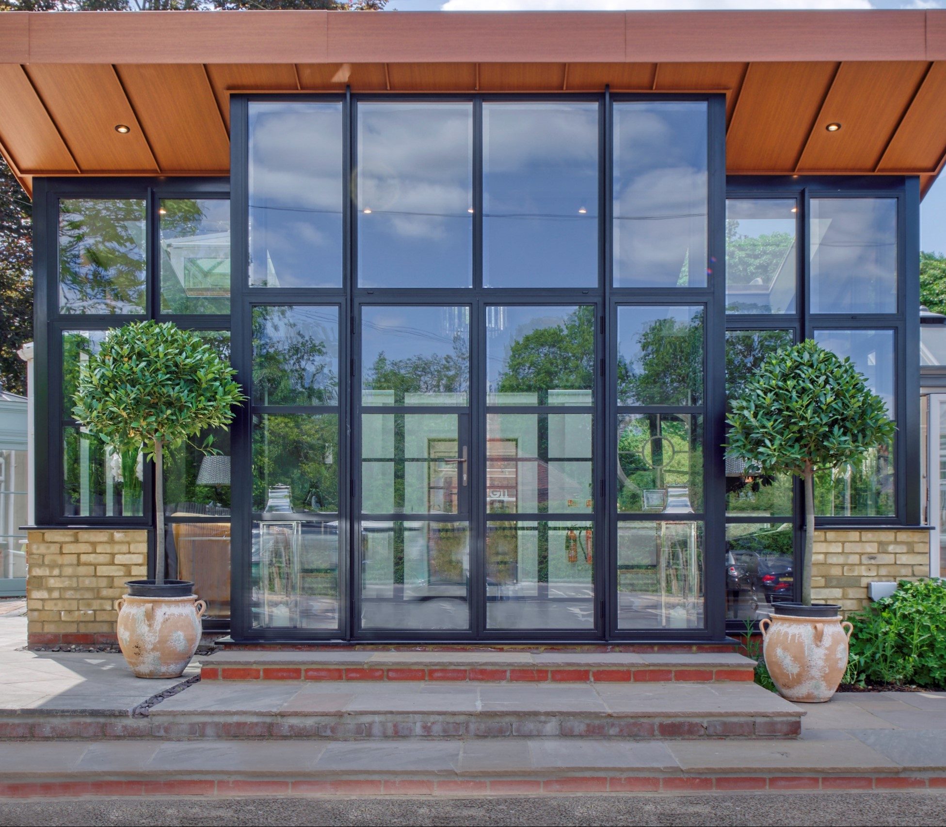 aluminium entrance doors guildford