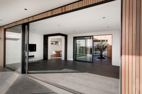 Sliding Door